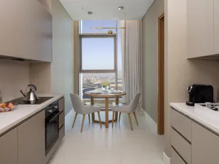 SLS в Business Bay