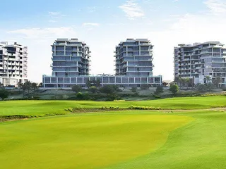 Golf Town в DAMAC Hills
