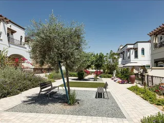 Mushrif Village в Mirdif