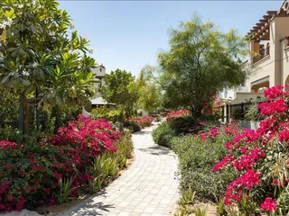 Mushrif Village в Mirdif