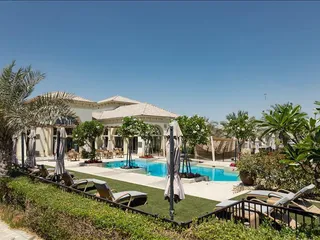 Mushrif Village в Mirdif