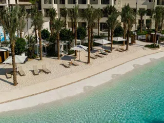 Aeon в Ras Al Khor