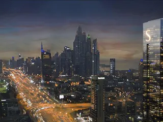 The S в Dubai Maritime City