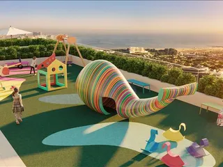 The S в Dubai Maritime City