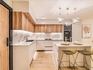 Lucky Royale Residence в Jumeirah Village Circle (JVC)