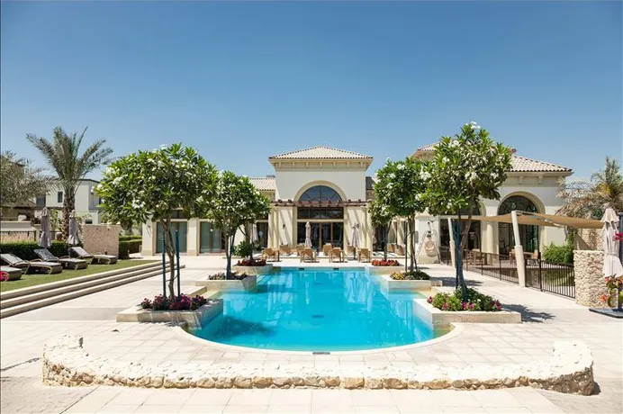 Mushrif Village в Mirdif