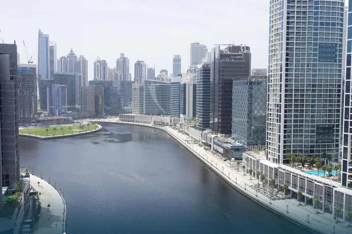 Canal Bay в Business Bay