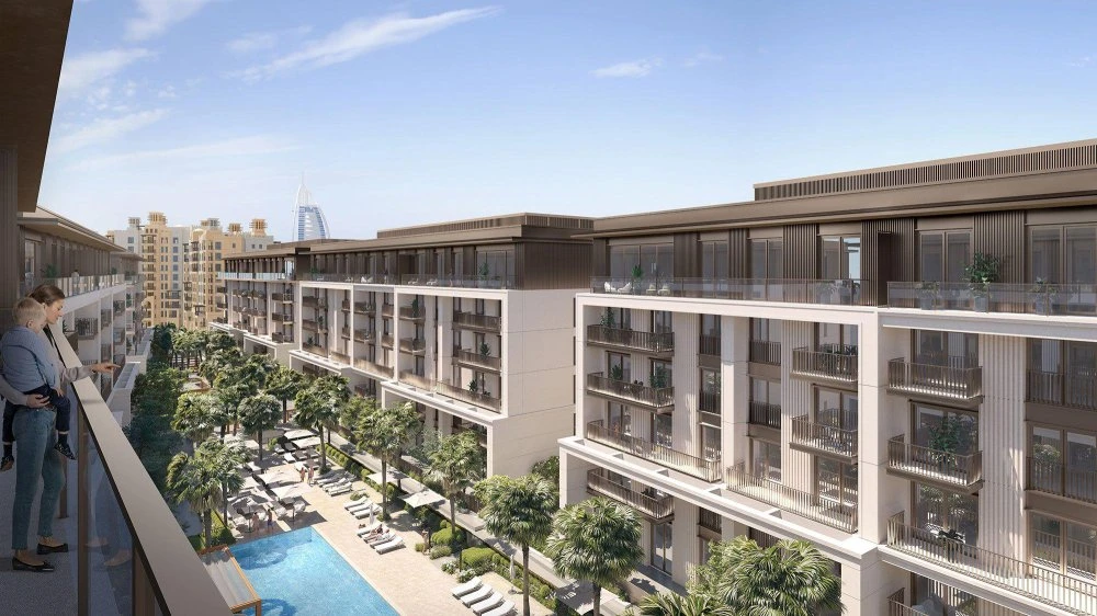 Новая малоэтажная резиденция Madinat Jumeirah Living Jomana с бассейном и садом, Umm Suqeim, Дубай, ОАЭ Новая малоэтажная резиденция Madinat Jumeirah Living Jomana с бассейном и садом, Umm Suqeim, Дубай, ОАЭ