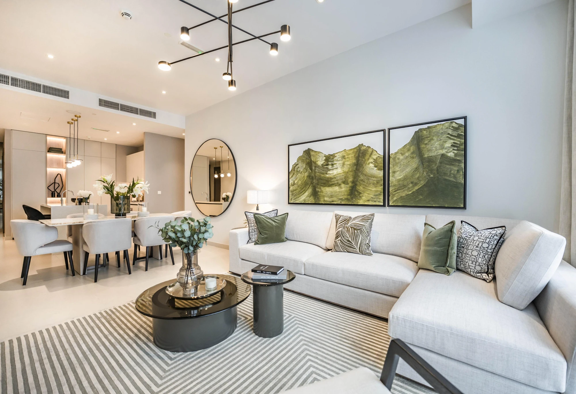 Новая высотная резиденция LIV LUX со спа-зоной, полем для мини-гольфа и панорамным видом, в 500 метрах от моря, Dubai Marina, Дубай, ОАЭ