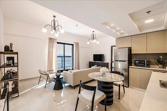 Новая резиденция Equiti Apartments с бассейном и тренажерным залом, International City, Дубай, ОАЭ